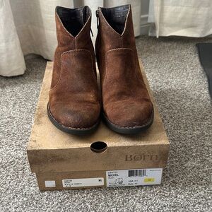 Born Nutmeg 100% suede Ankle Boots